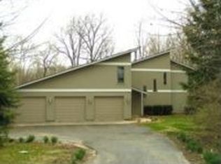 7405 W River Rd, Yorktown, IN 47396