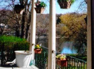 2845 Aqueduct Rd #A, Niskayuna, NY 12309