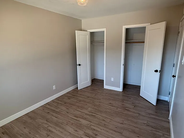 220 W Cherry Ave — Photo 13
