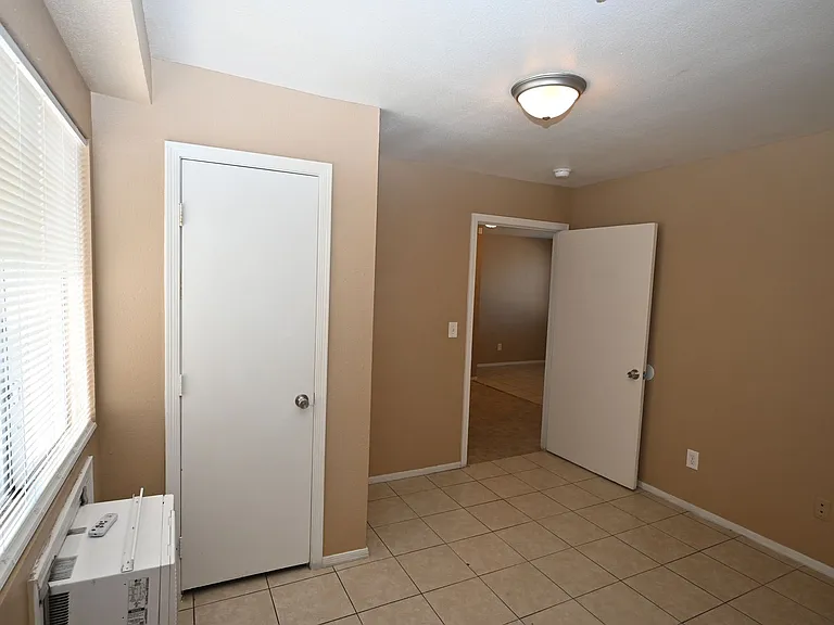 3017 E Carey Ave #2 — Photo 11
