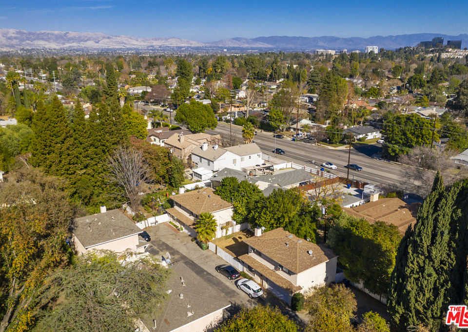 1st image of 22819 Mariano St