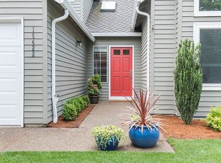 15422 SW Partridge Dr, Lake Oswego, OR 97035