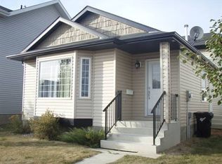 915 Oakland Blvd #1A, Devon, AB