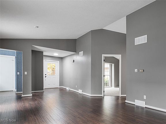 3rd image of 1068 Terrace Ct