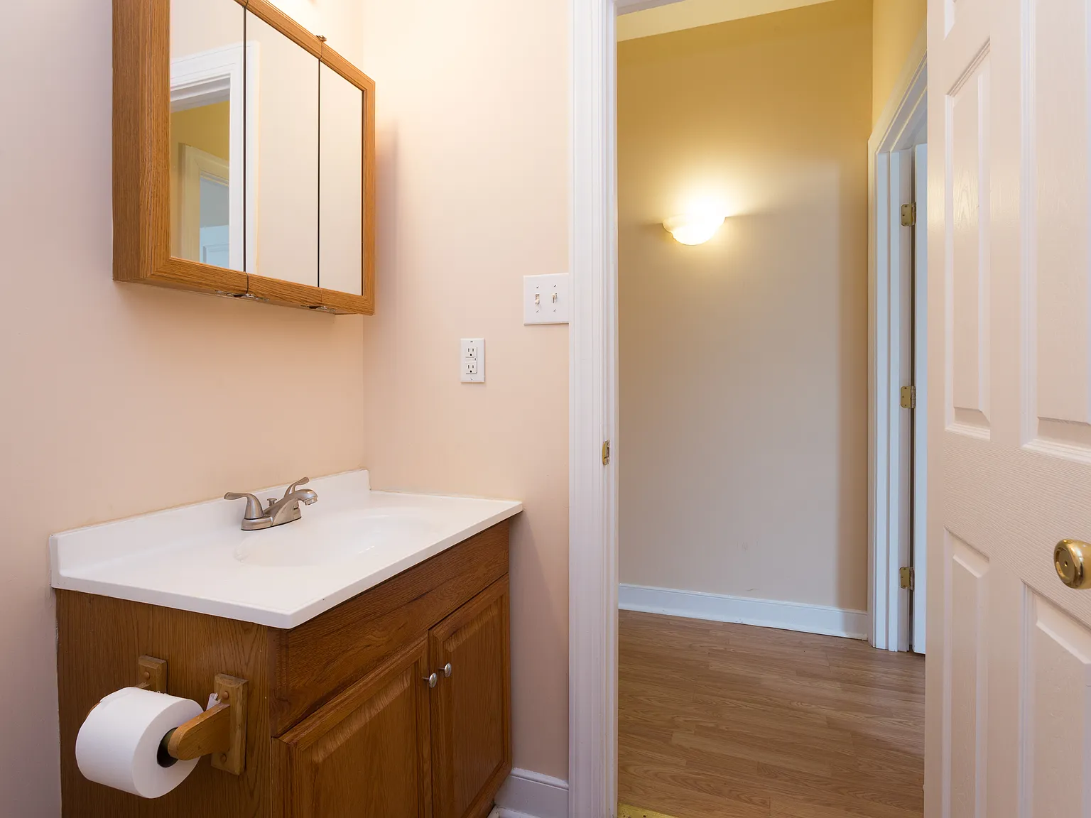 3 bed, 1308 sqft, $2,295 — Photo 4
