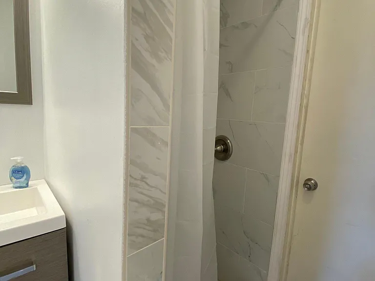 620 W 7th Ave #9 — Photo 11
