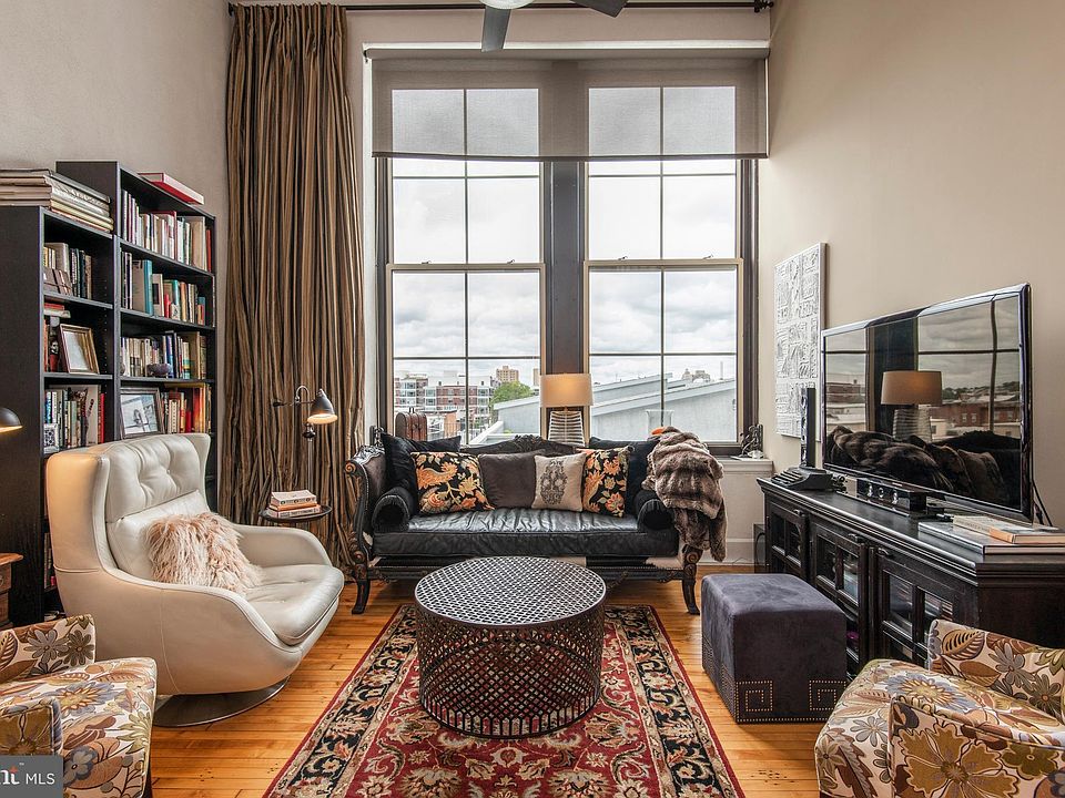 1st image of 1201-15 Fitzwater St #402