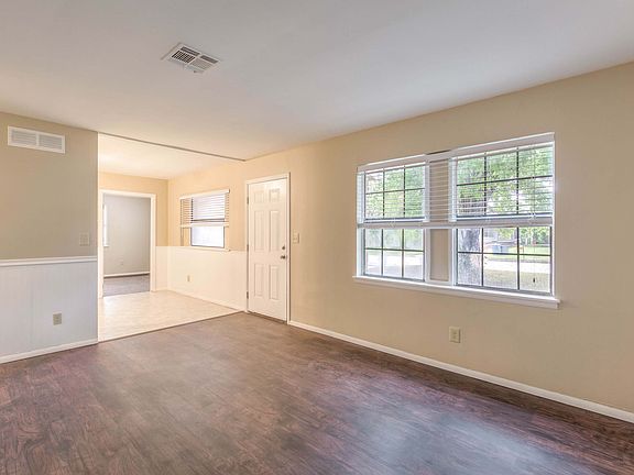 4th image of 212 S 201 East Ave
