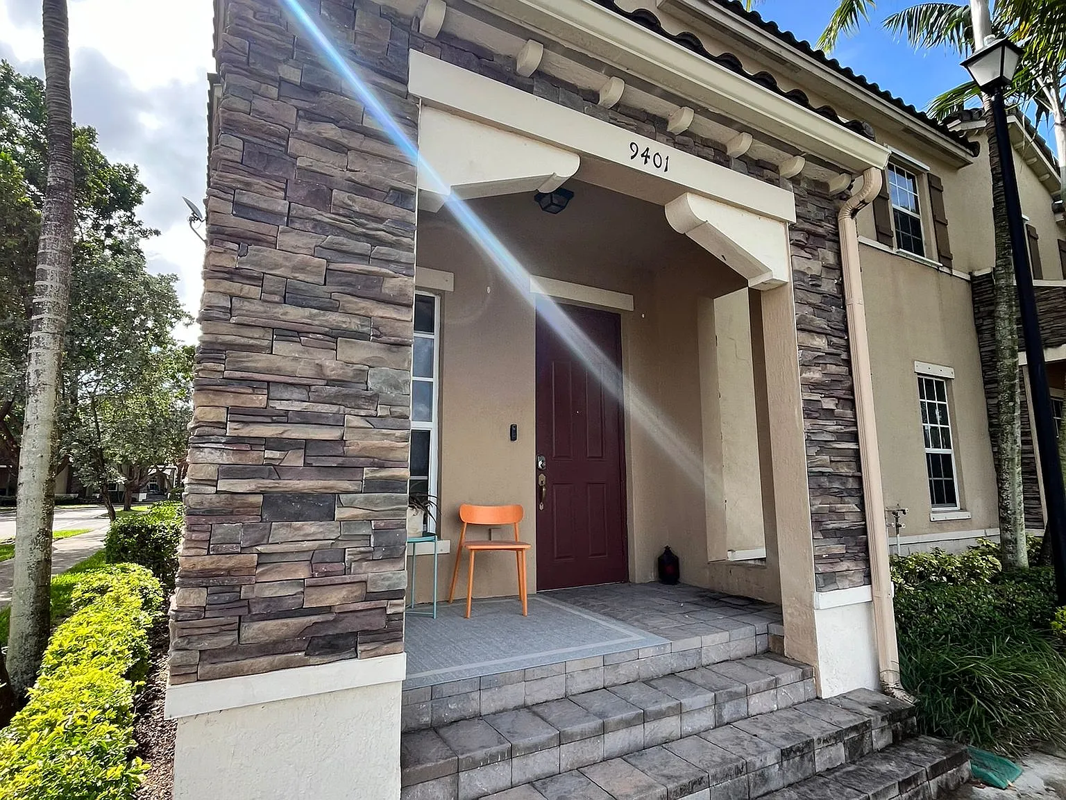 4 bed, 2312 sqft, $3,350 — Photo 3