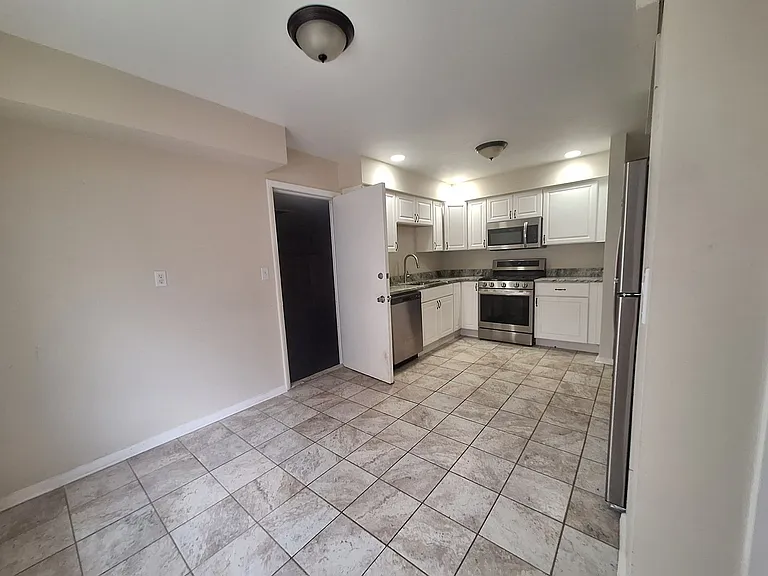 32834 Rosenbusch Dr — Photo 7