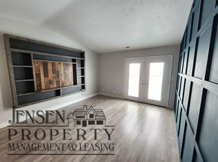 695 N 500 W APT 13, St George, UT 84770