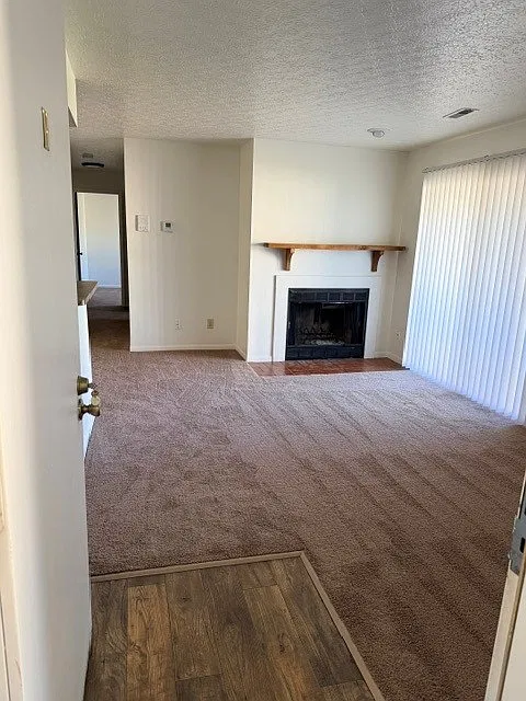 2 bed, 900 sqft, $1,275 — Photo 3