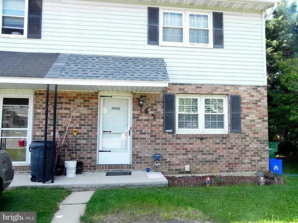 63 Conewago Dr, Hanover, PA 17331