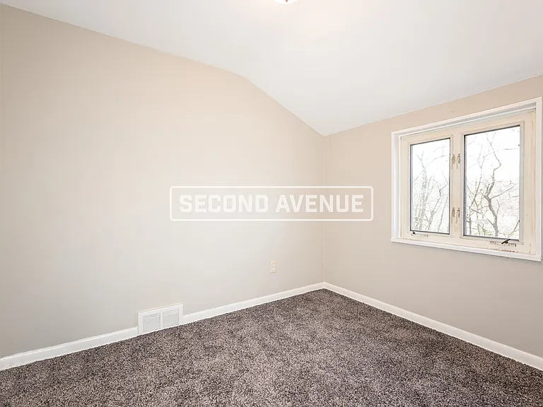 327 Elias Dr — Photo 11