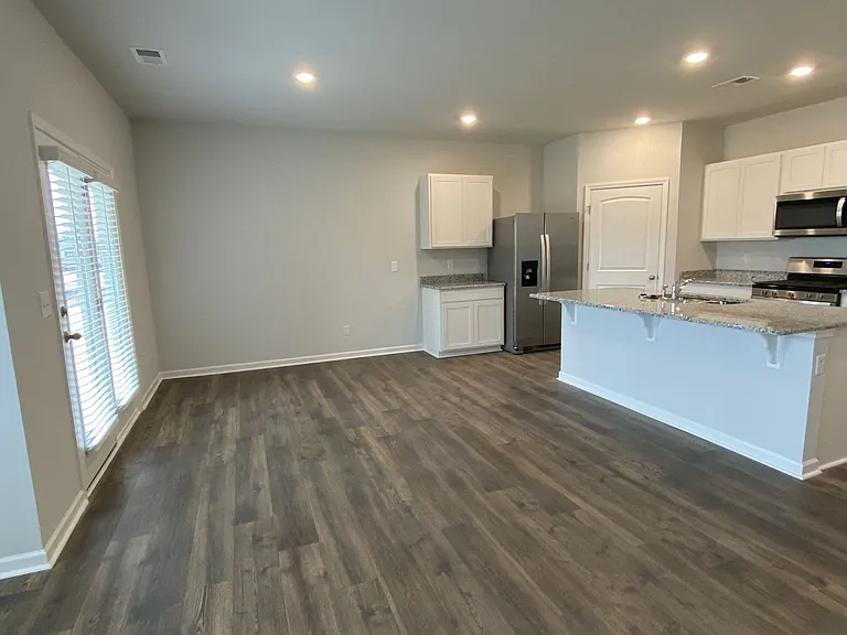 5058 Hunters Village Dr — Photo 4