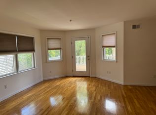 37 Hamilton Ave #2B, Weehawken, NJ 07086