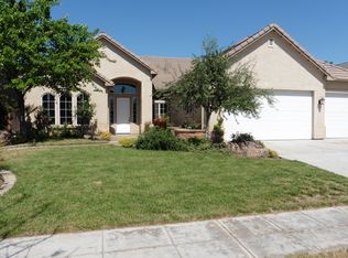 373 W Escalon Ave, Clovis, CA 93612