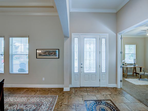 2nd image of 630 Manns Harbor Dr