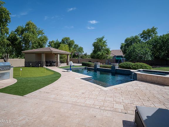 4th image of 2091 E COCONINO Court