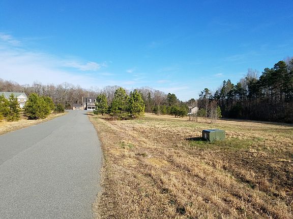 3rd image of Bunton Dr #12