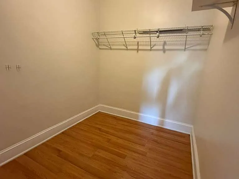 40 Dewey St #1A — Photo 6