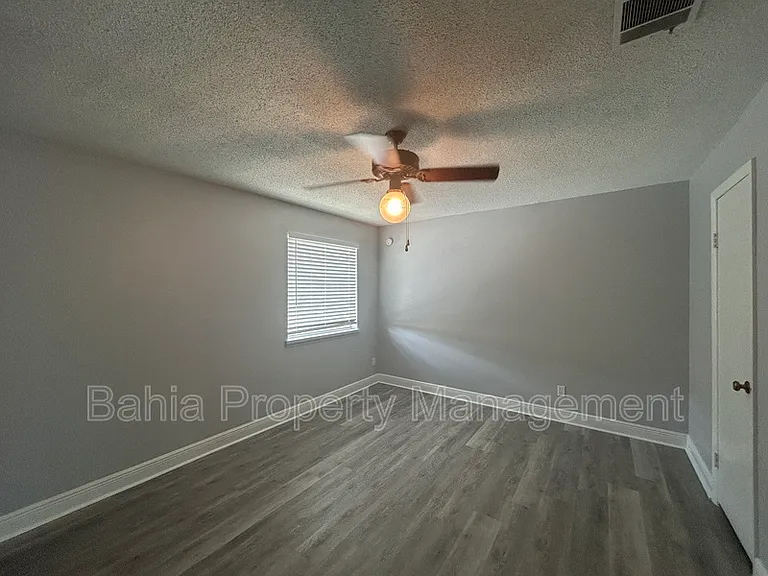 7502 Bolanos Ct — Photo 9