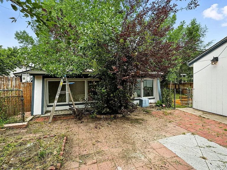 504 E Baseline Rd — Photo 25