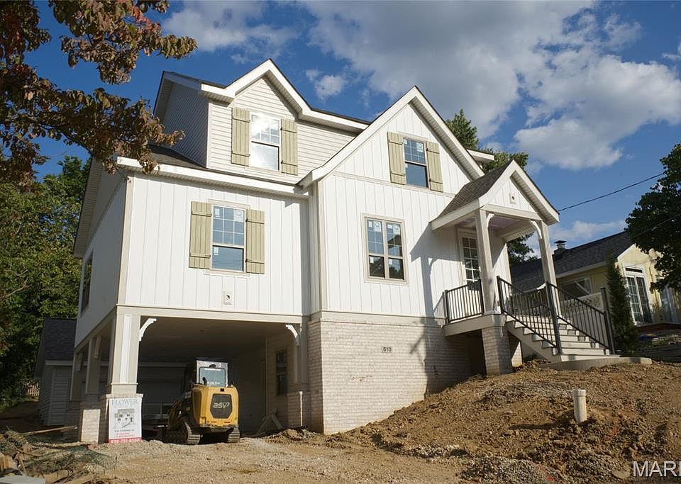 2nd image of 610 Cornelia Ave