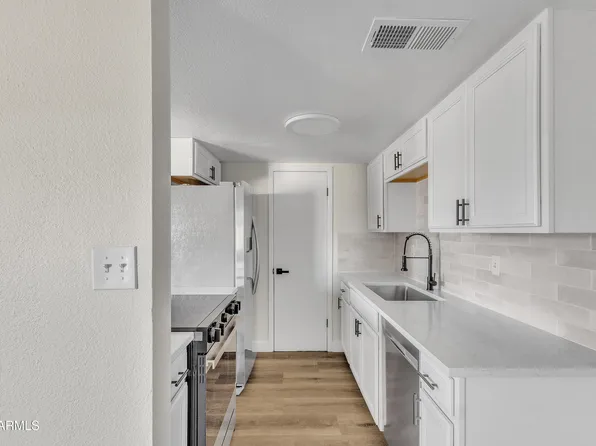 4714 E BROADWAY Road, Phoenix, AZ 85040