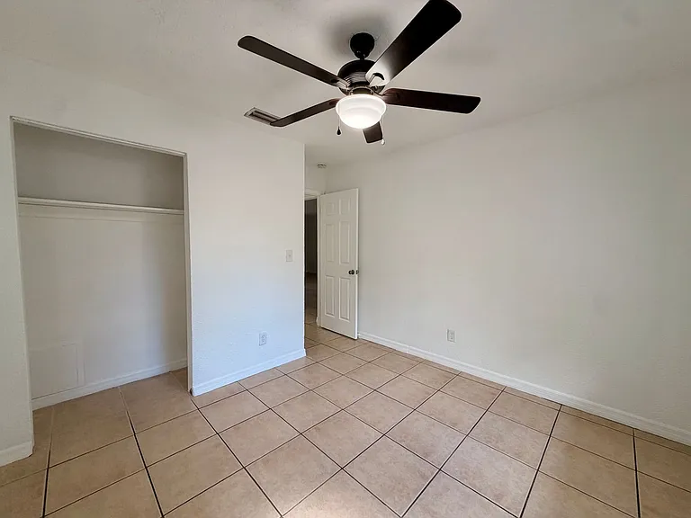 1235 Alcazar St — Photo 10