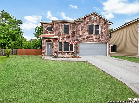 2nd image of 5603 Lovett Oaks