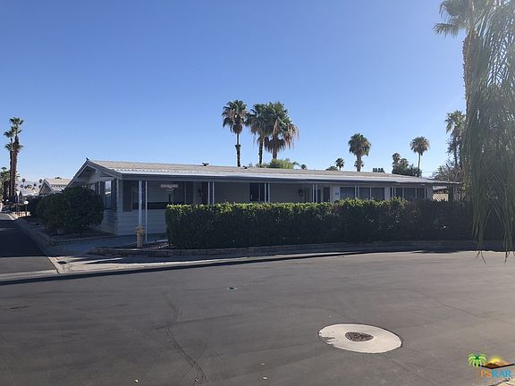 3rd image of 382 Club Circle Dr