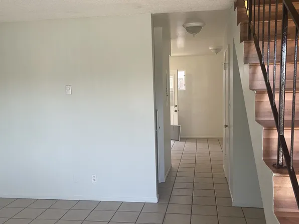 816 S Shelton St #1, Santa Ana, CA 92703