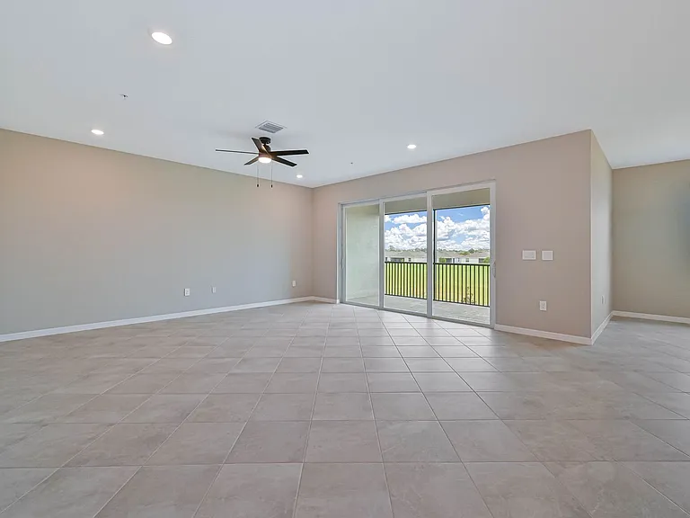 20550 Hazelnut Ct S #1823 — Photo 17