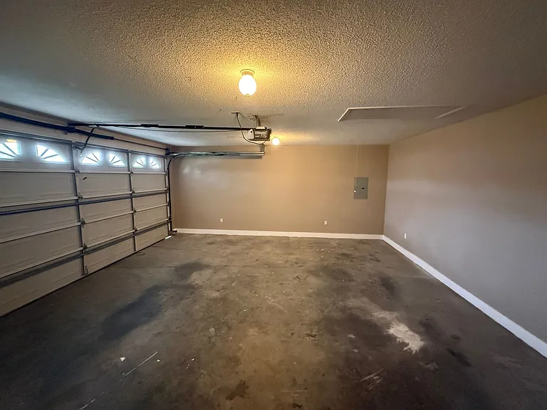 53 Michael Ln — Photo 33