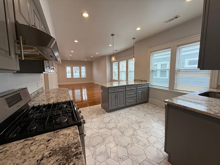 269 Belgrade Ave #3 — Photo 3
