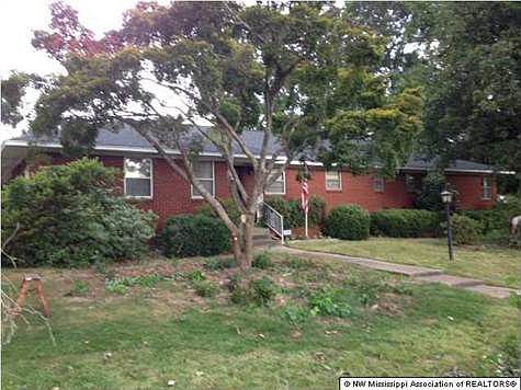 2nd image of 4543 Craigmont Dr