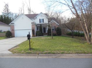 9000 Kentshire Ln, Charlotte, NC 28215