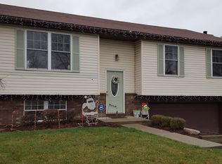 615 Bennington Dr, Maumee, OH 43537
