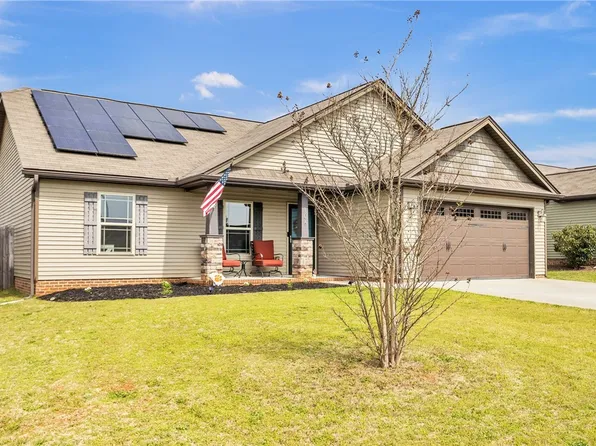 104 Veranda Cir, Pendleton, SC 29670