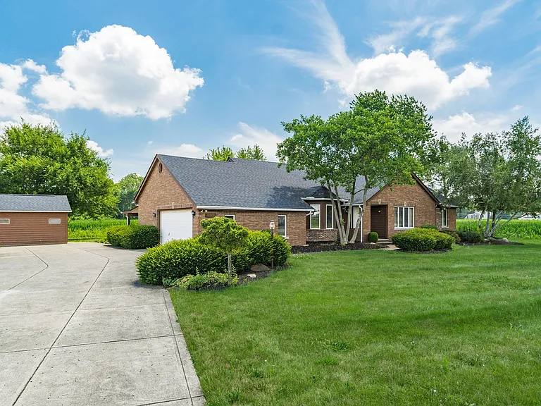 6002 Bowen Rd — Photo 54