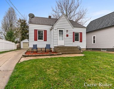 844 Spencer St NE, Grand Rapids, MI, 49505