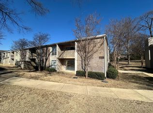 6699-1 Whispering Oak Pl, Memphis, TN 38120