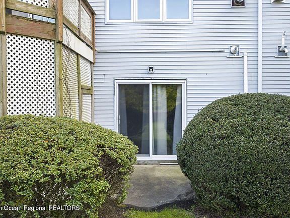 4th image of 262 Marigold Court #2602
