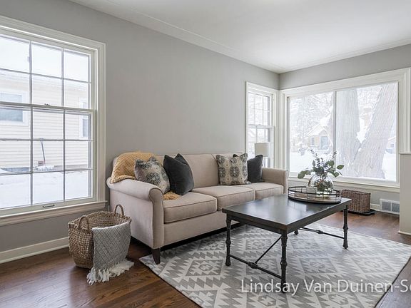 4th image of 2647 Brooklyn Ave SE