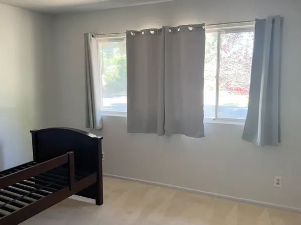 5308 Stonewood Dr, Riverside, CA 92506