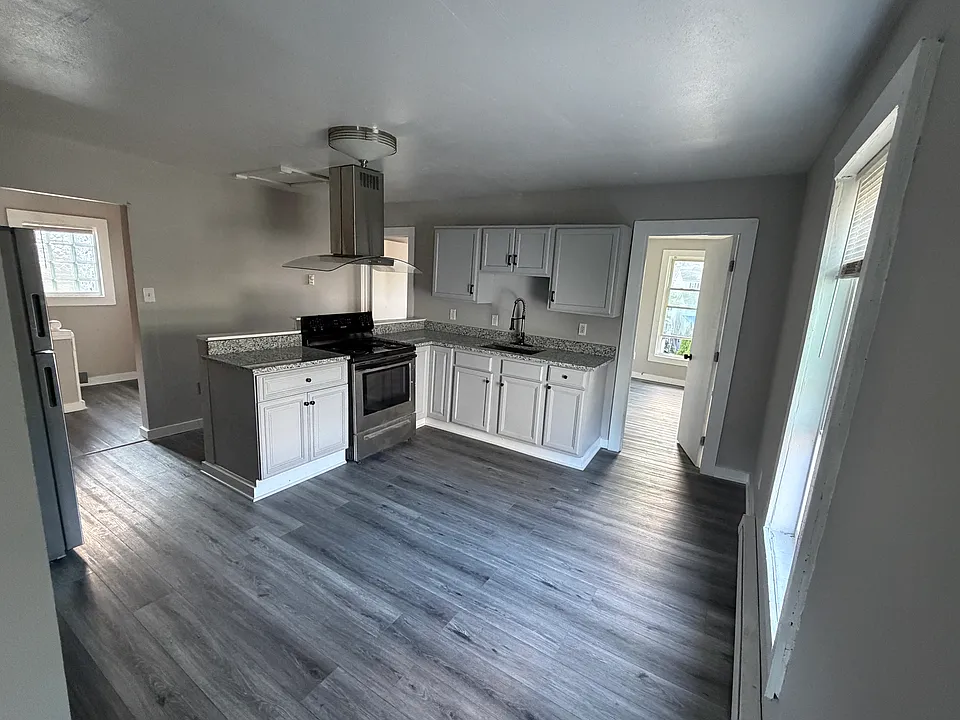 120 Church St #1