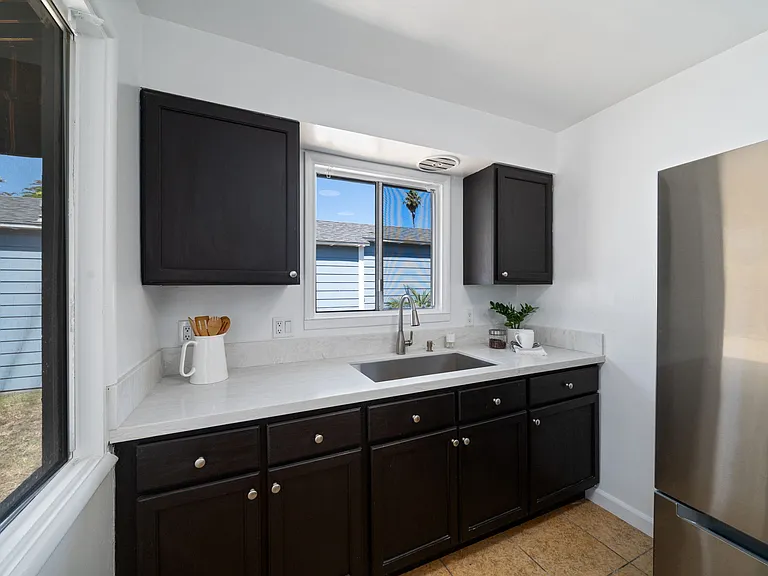 4110 E Vermont St #1/2 — Photo 5