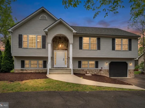 506 Yorktown Blvd, Locust Grove, VA 22508