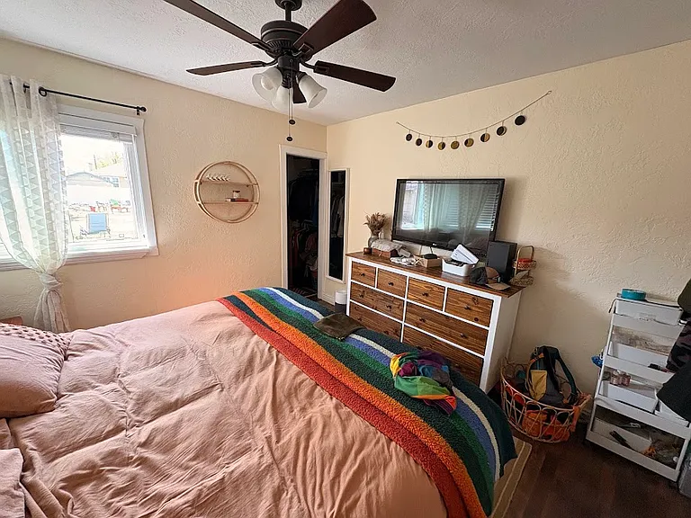 670 E Hollywood Ave — Photo 10
